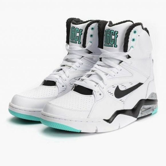 Nike Air Command Force - Hyper Jade Size 10M w/Box - Picture 2 of 7